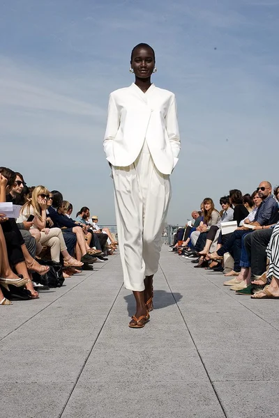 Look 1